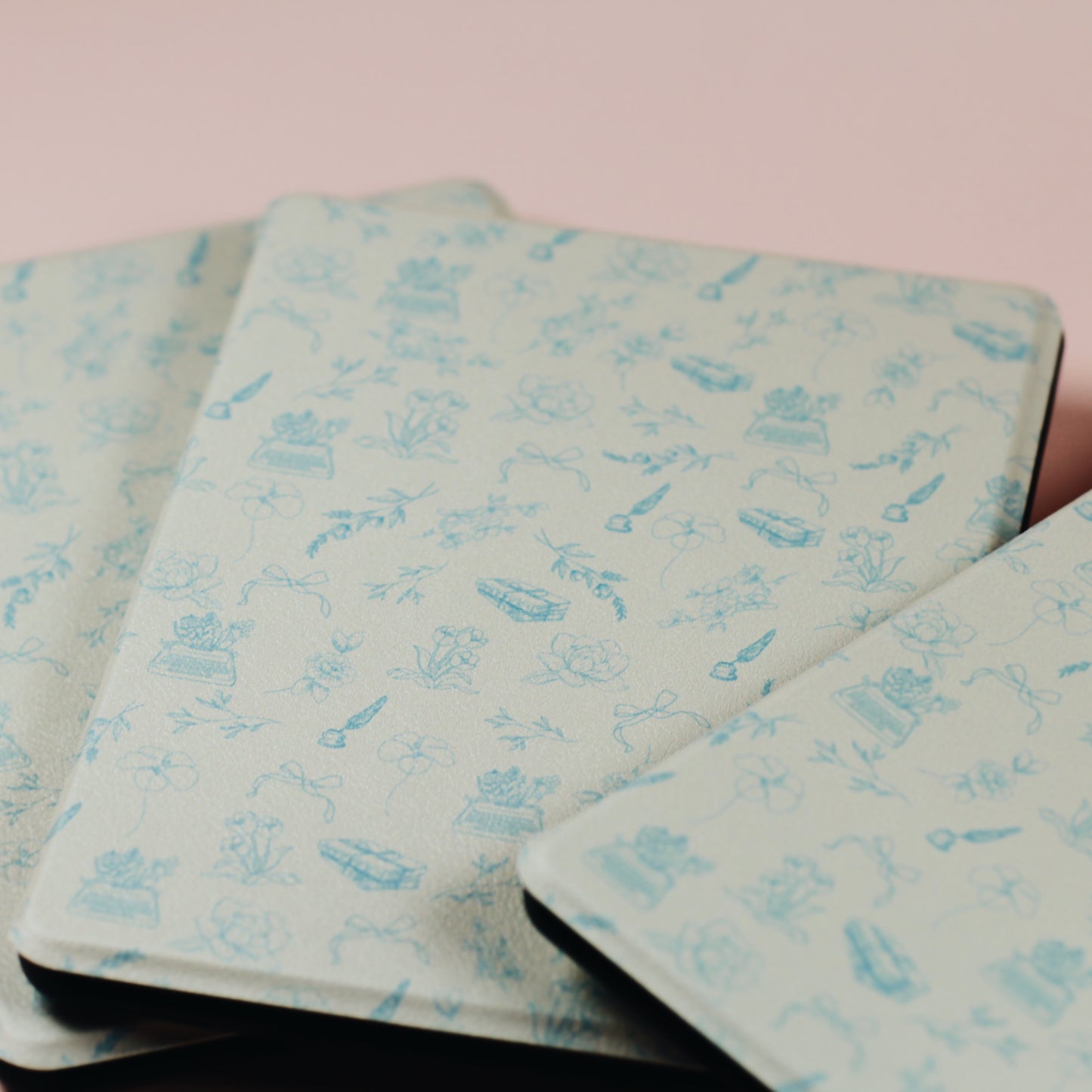 bleuvine • Kindle case