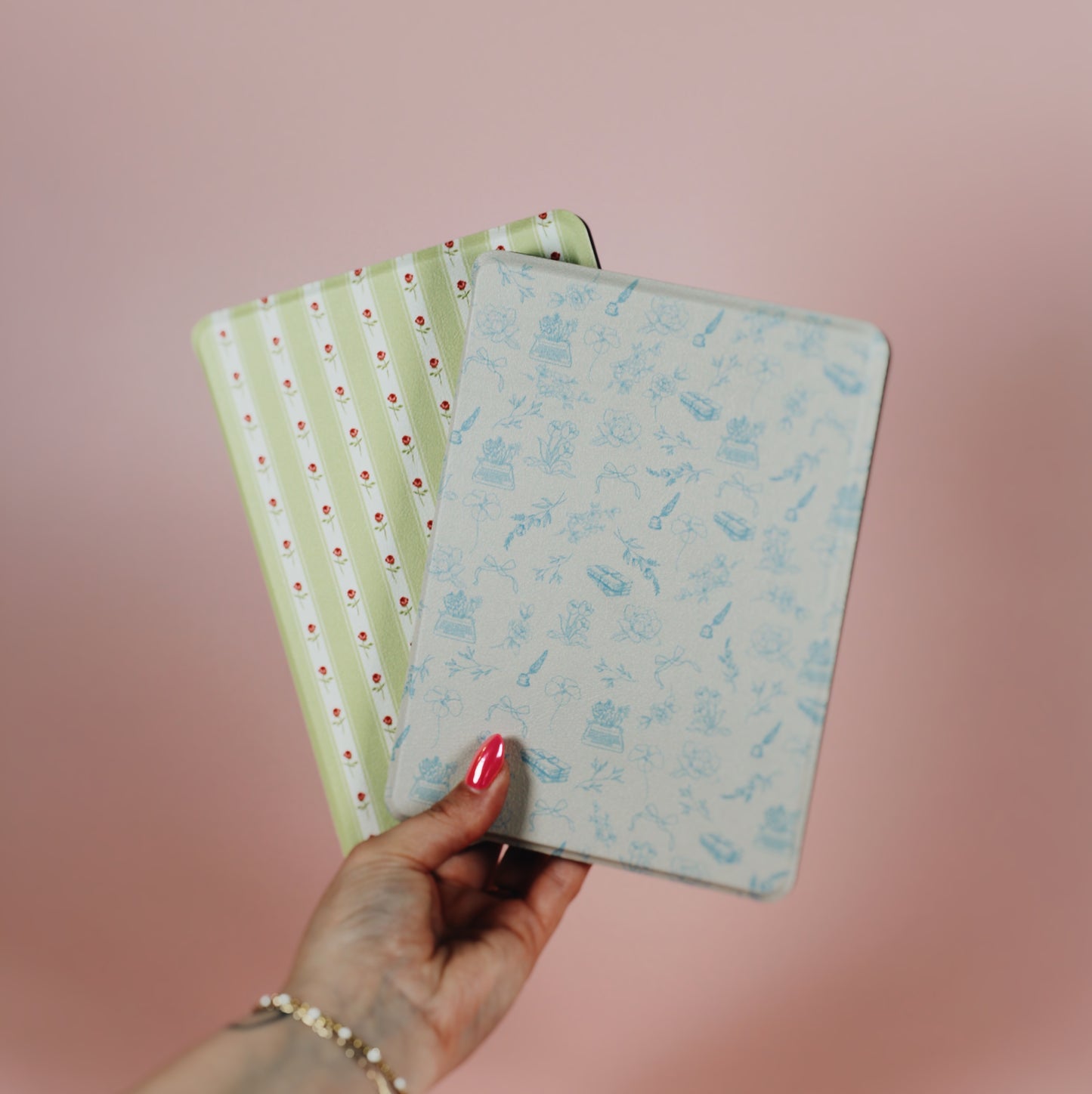 bleuvine • Kindle case