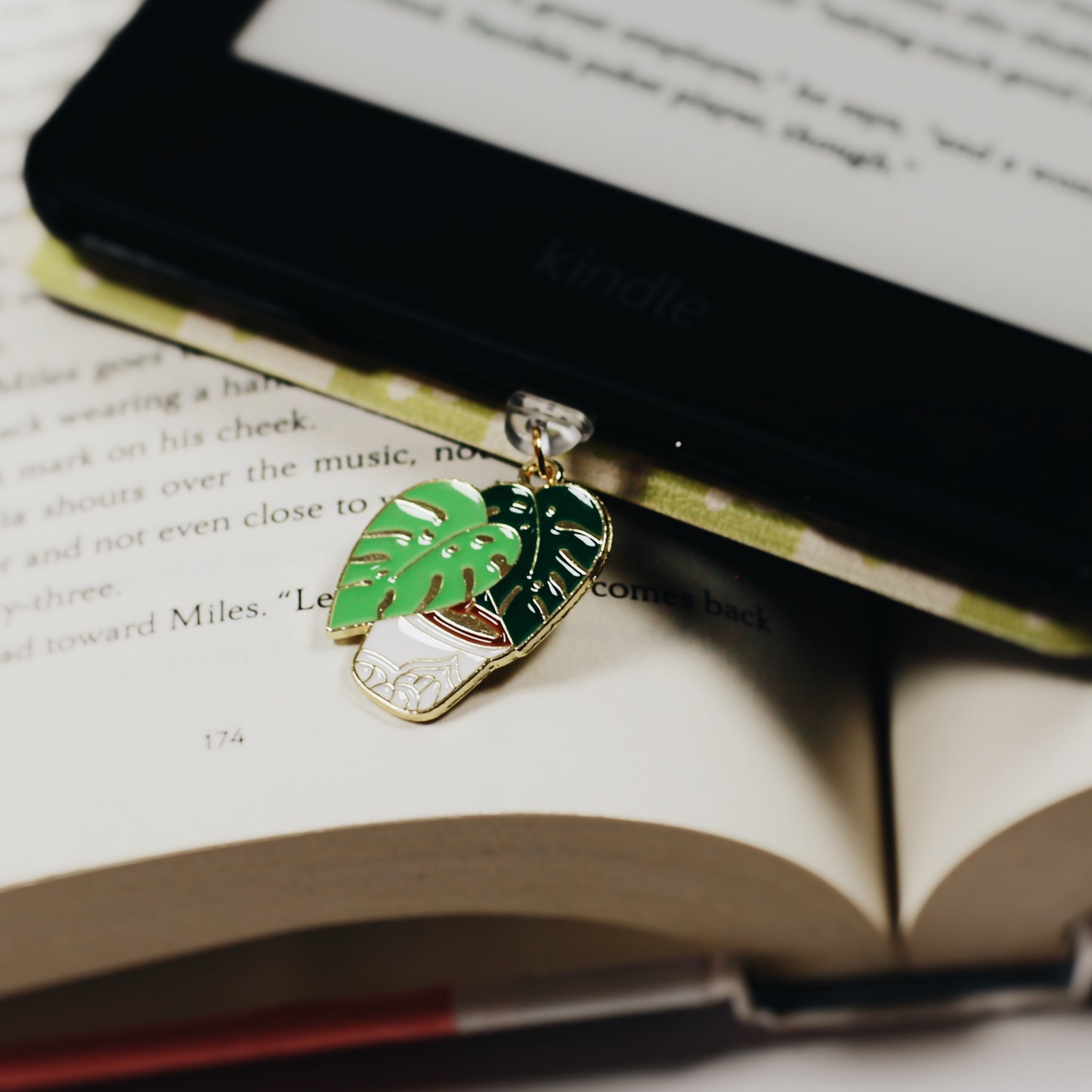 potted leaves • Charm