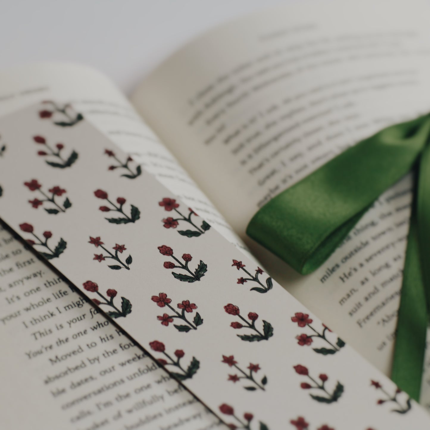 farmhouse floral • Bookmark