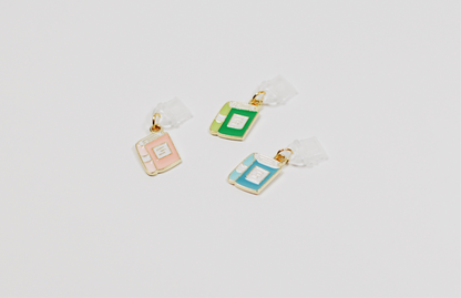 lil books • Charm