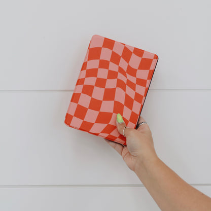 groovy grid • Kindle case